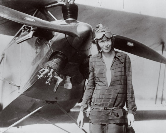 Amelia Earhart: The Woman Who Dared to Fly Into History